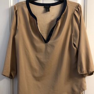 Medium Ann Taylor blouse